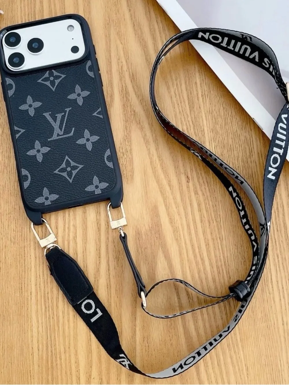FASHION Apple iPhone Phone Case With Lanyard